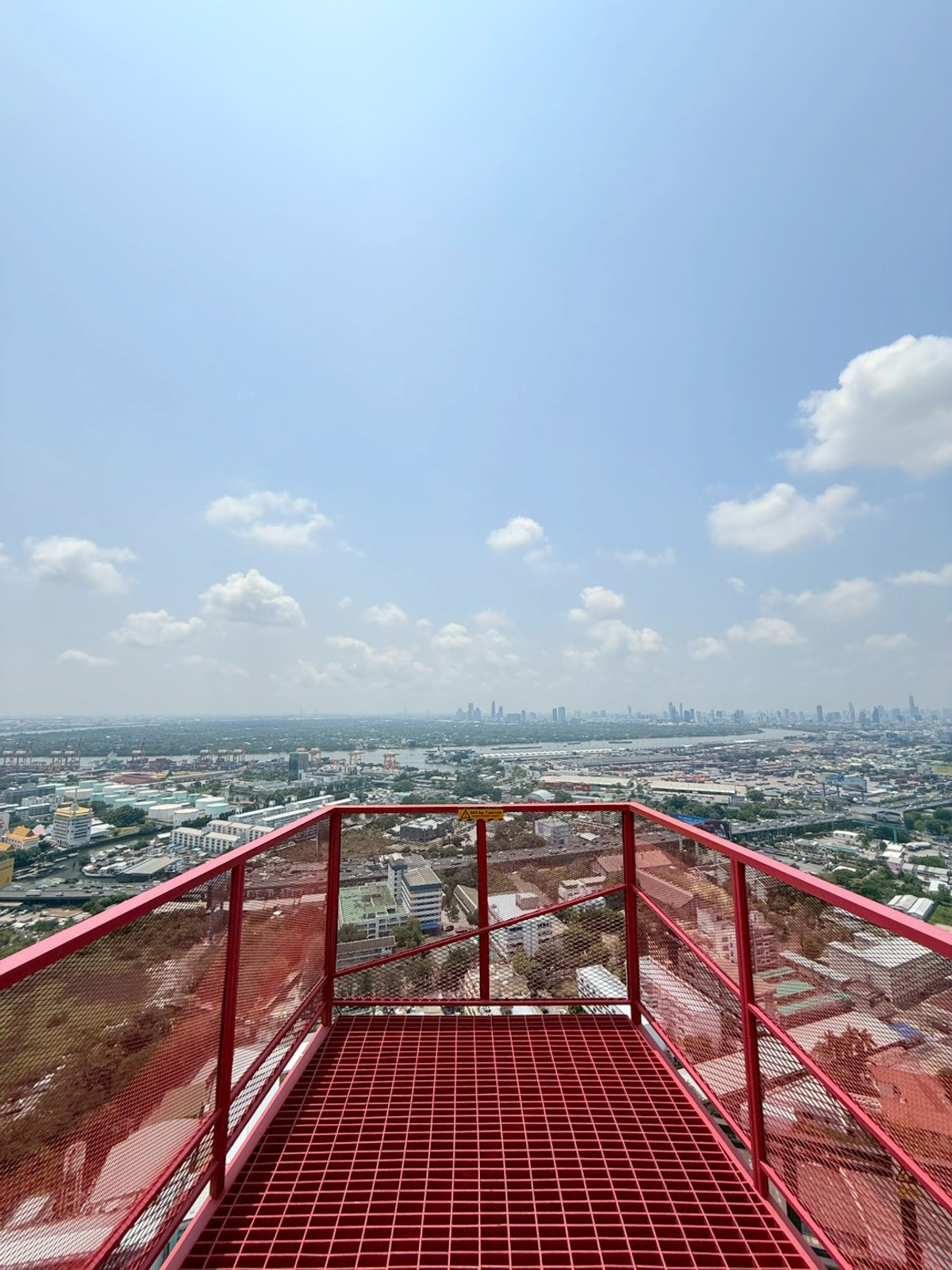 For RentCondoKhlongtoei, Kluaynamthai : 🎉🌇 Condo for Rent – High-Rise Living near BTS Ekkamai | Aspire Rama 4