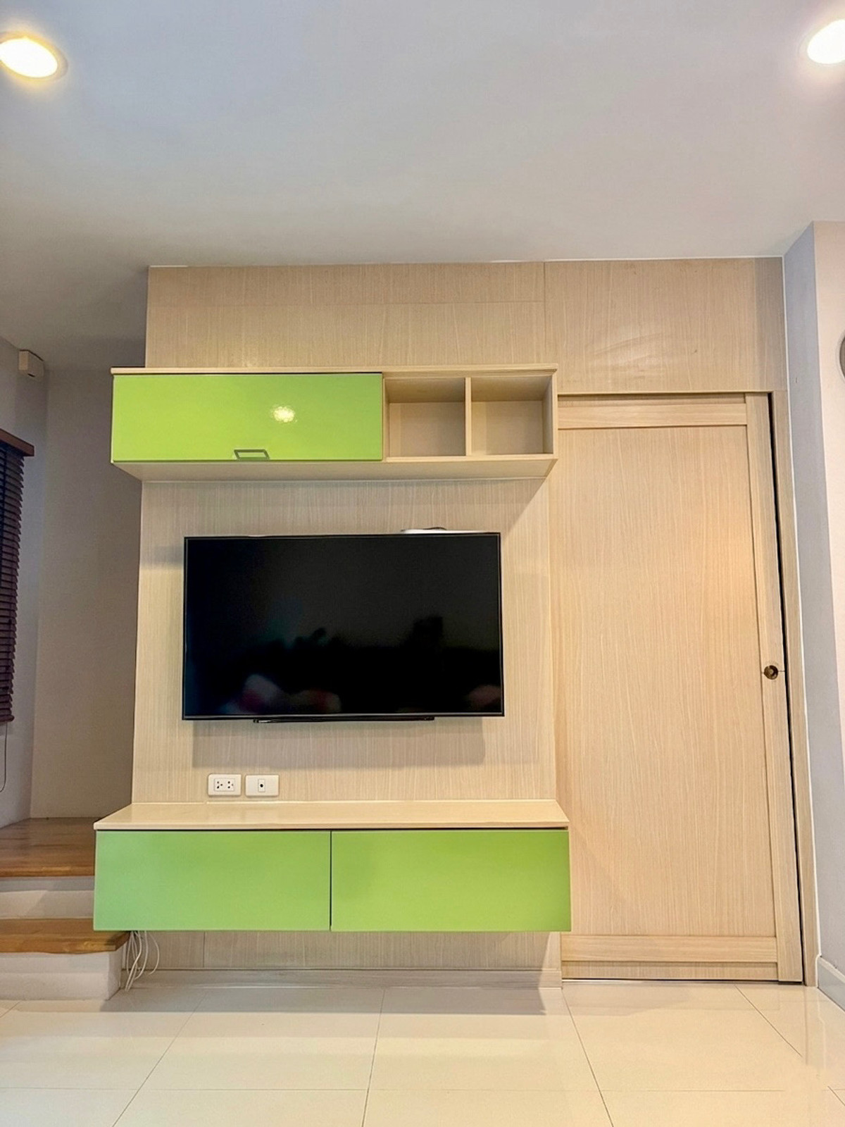 For SaleTownhomeChaengwatana, Muangthong : Baan Klang Muang Ngamwongwan / 3 Bedrooms (FOR SALE) BNS045