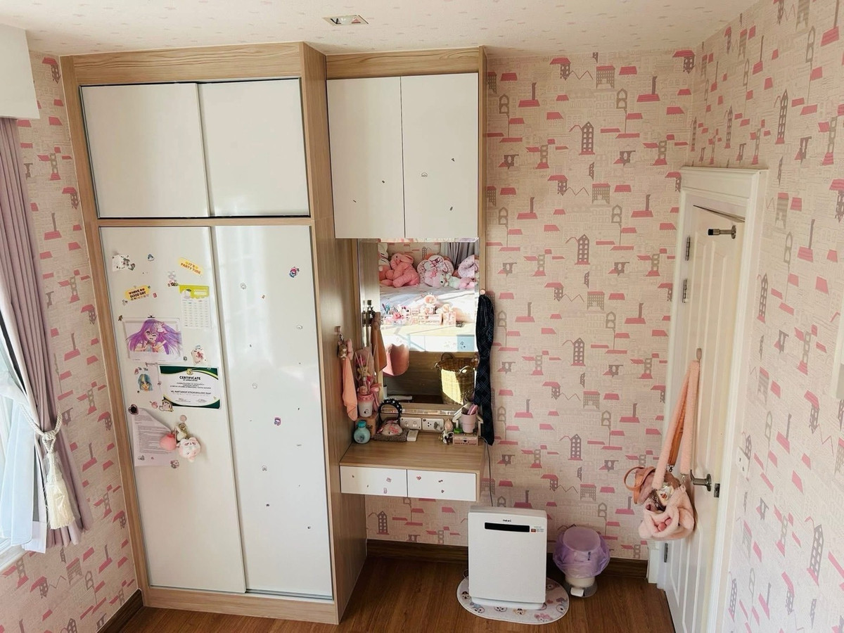 For RentThaphra, Talat Phlu, Wutthakat : Semi-detached house for rent, Golden Neo Sathorn Project, Kanlapaphruek Road.