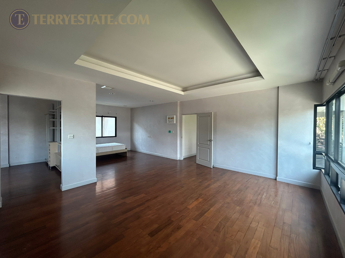 ขายบ้านพระราม 5 ราชพฤกษ์ บางกรวย : ขาย บ้านเดี่ยว แกรนด์ บางกอก บูเลอวาร์ด ราชพฤกษ์-รัตนาธิเบศร์ ขนาด 122.2 ตร.ว. บ้านหรูฟังก์ชันใหญ่ บนทำเลศักยภาพ