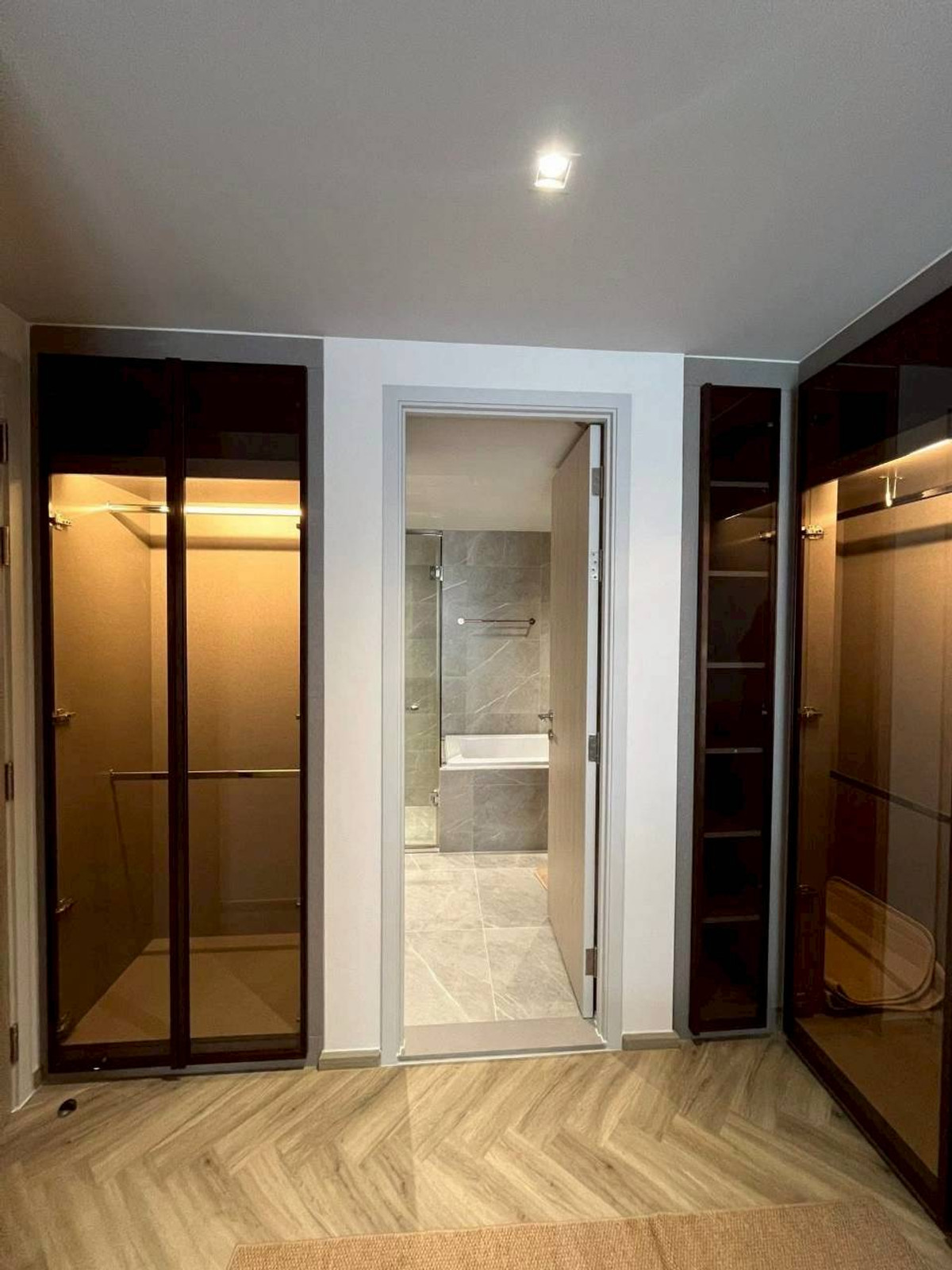 ให้เช่าคอนโดสุขุมวิท อโศก ทองหล่อ : ✅ CTTL112 ✅ Line : @p2nproperty