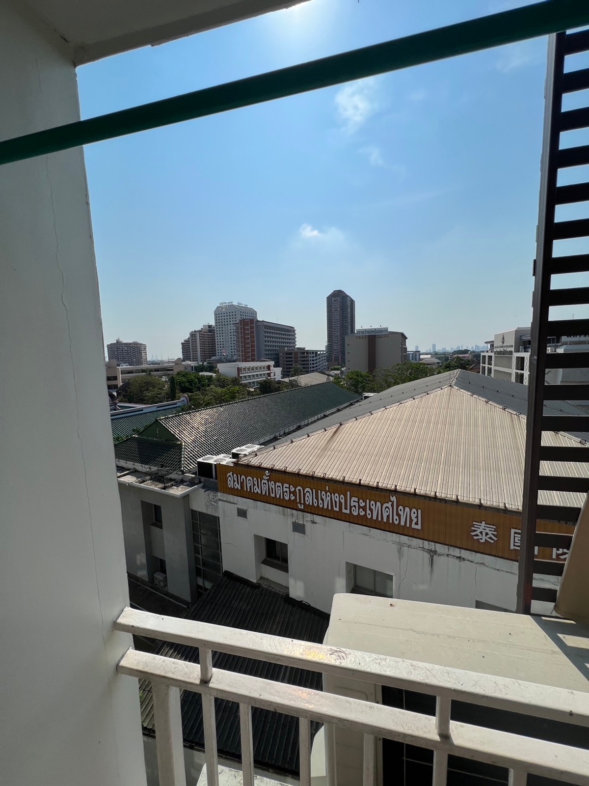 For RentCondoBangna, Bearing, Lasalle : Near BTS Bangna, expressway, near Bitec Bangna