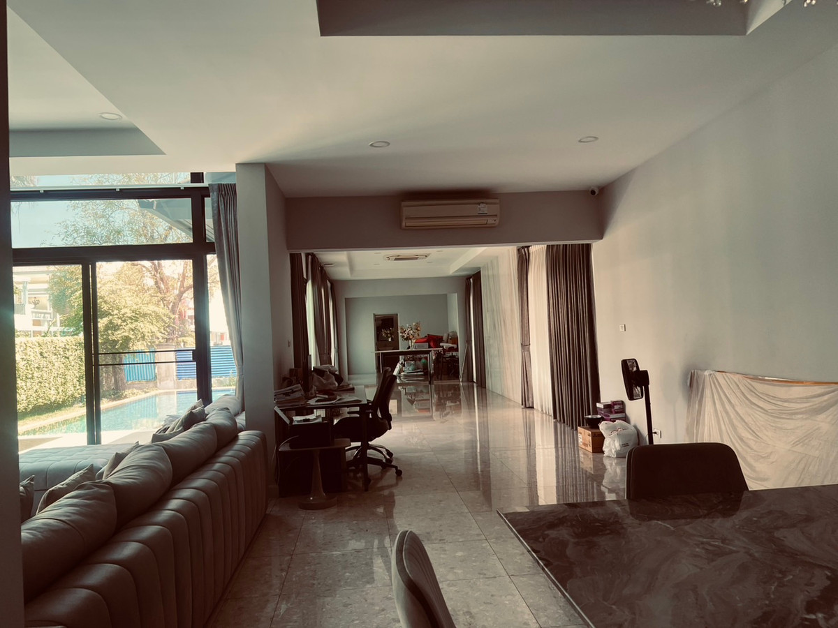 ให้เช่าบ้านนวมินทร์ รามอินทรา : ขาย / เช่า  602 ตรม และ  800 ตรม  350,000/250,000 