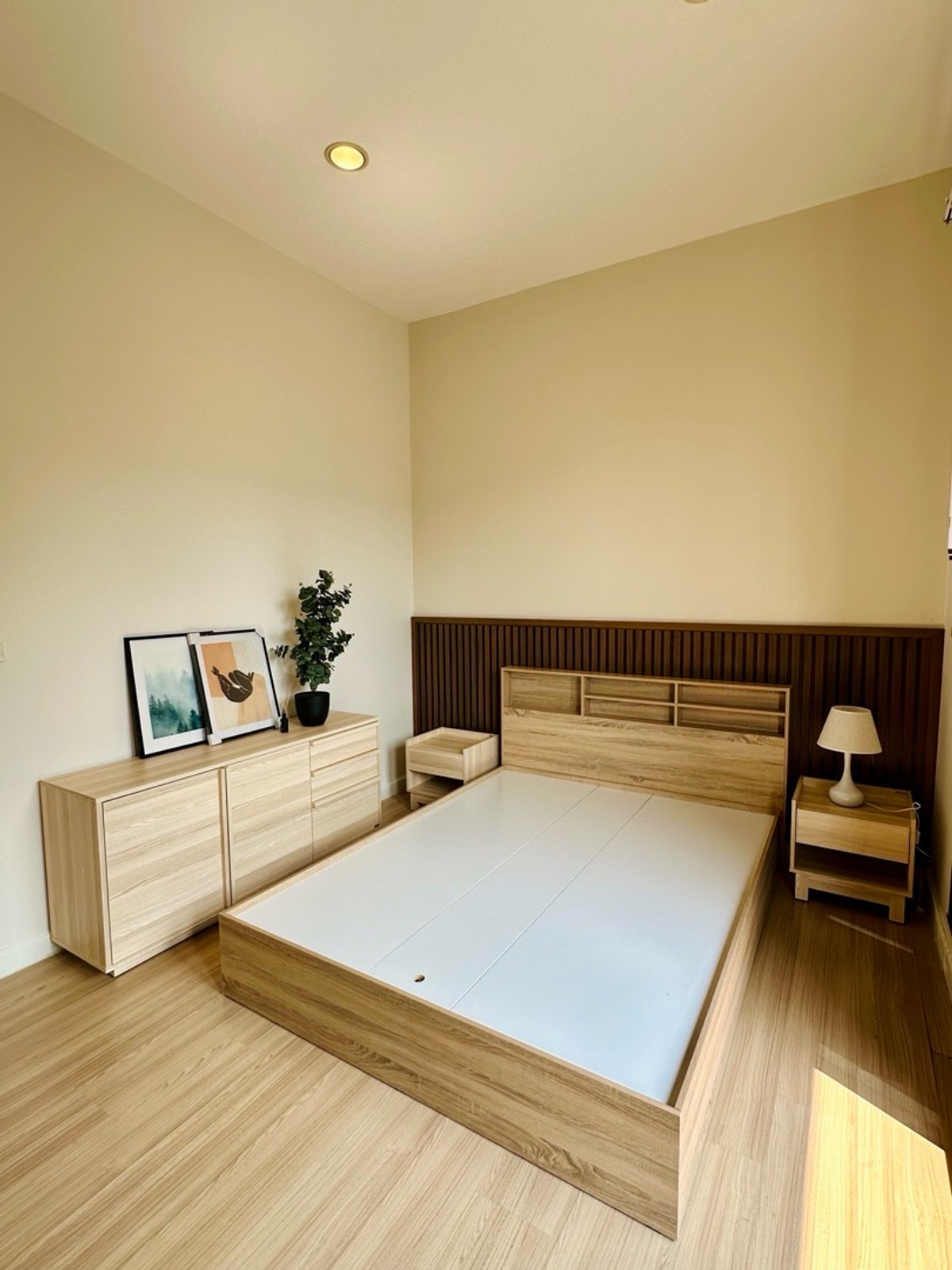 For RentTownhomeNawamin, Ramindra : Townhome for rent Baan Klang Muang Nawamin 42 Newly decorated, very beautiful Fully furnished, ready to move in