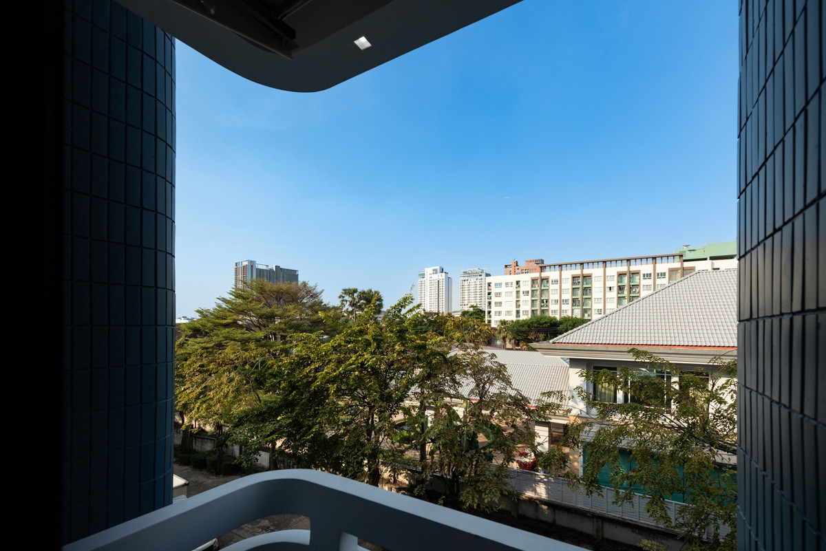 ให้เช่าอาคารพาณิชย์บางนา แบริ่ง ลาซาล : โฮมออฟฟิศ ปรับปรุงใหม่ พร้อมขาย/ให้เช่า – สุขุมวิท ย่านบางนา