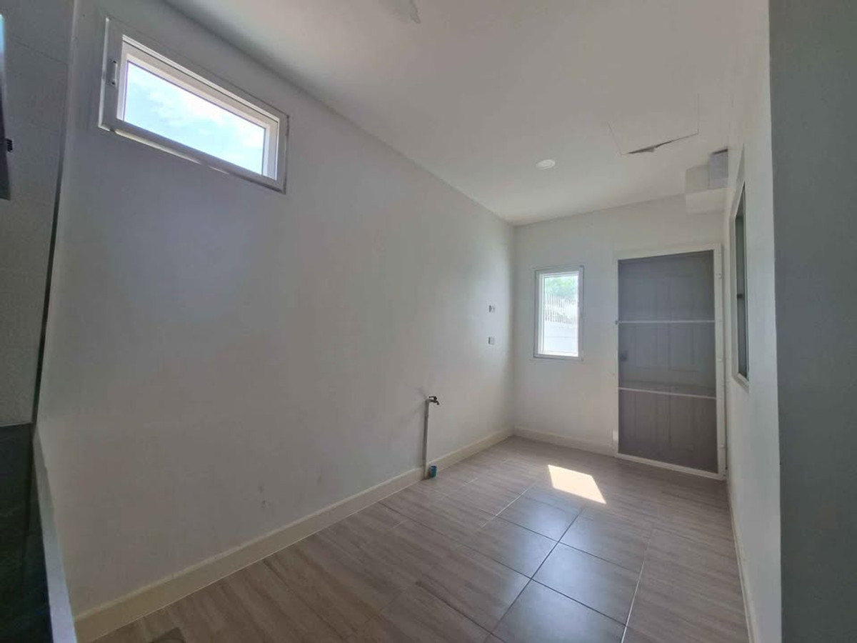 ขายทาวน์โฮมพัทยา บางแสน ชลบุรี สัตหีบ : หมู่บ้านพฤกษาซอยเขาน้อย / 3 ห้องนอน (ขาย), Baan Prueksa Boonsamphan / 3 Bedrooms (FOR SALE) BEWN154