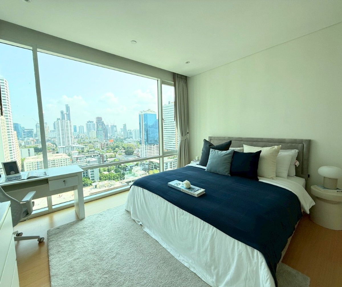 For RentCondoSukhumvit, Asoke, Thonglor : Fullerton Sukhumvit Condominium Luxury 2 Bedrooms for Rent