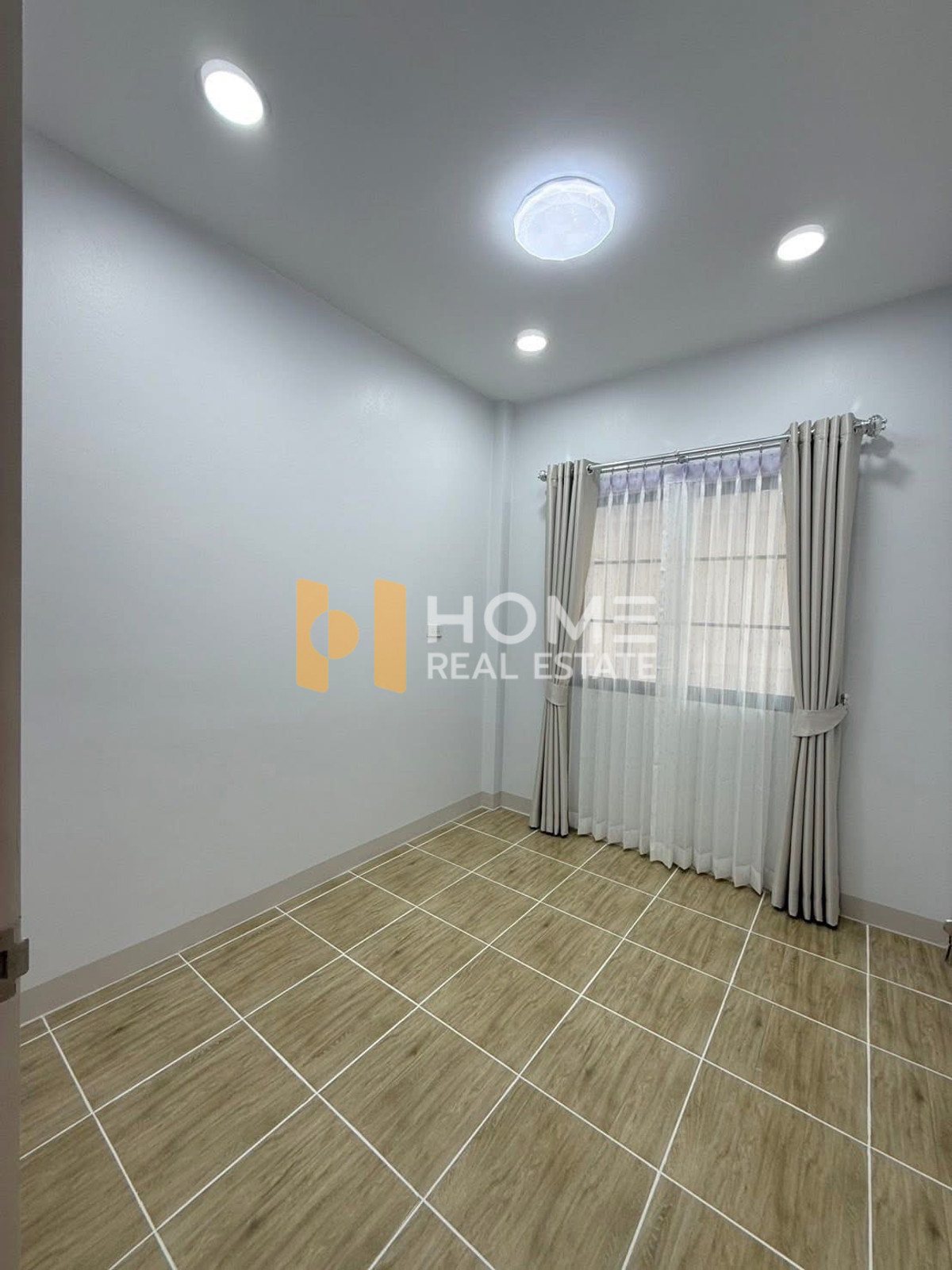 For SaleHousePattaya, Bangsaen, Chonburi : Detached House Makmai Laem Chabang 2 / 4 Bedrooms (FOR SALE) YEAN154