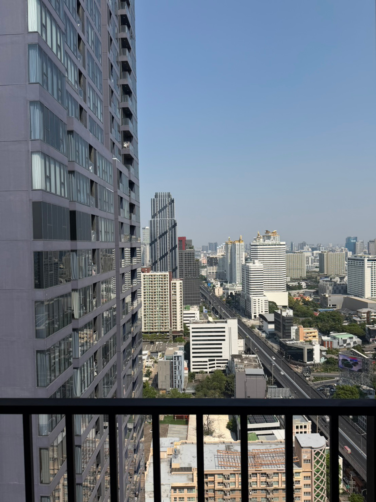 For RentCondoRama9, Petchburi, RCA : Nue District R9 | Room ready to move in, separate kitchen, high floor 📞 Line:@pukkhome (with @ )