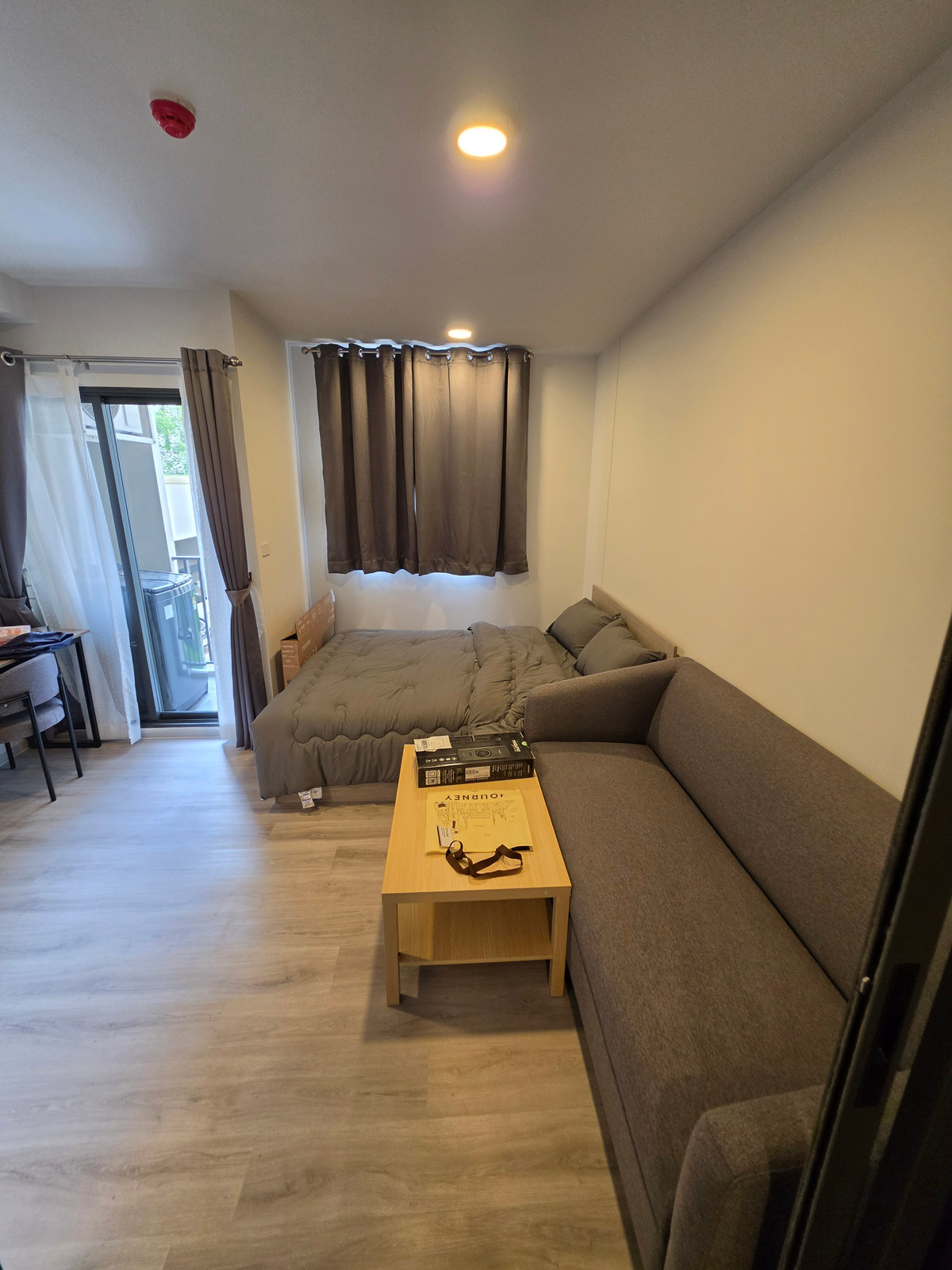 For RentCondoRatchadapisek, Huaikwang, Suttisan : Condo for Rent: Quintara Mhy Gen — Large Studio 23.64 sq.m. near MRT Huai Khwang, Only 13,000 THB/Month