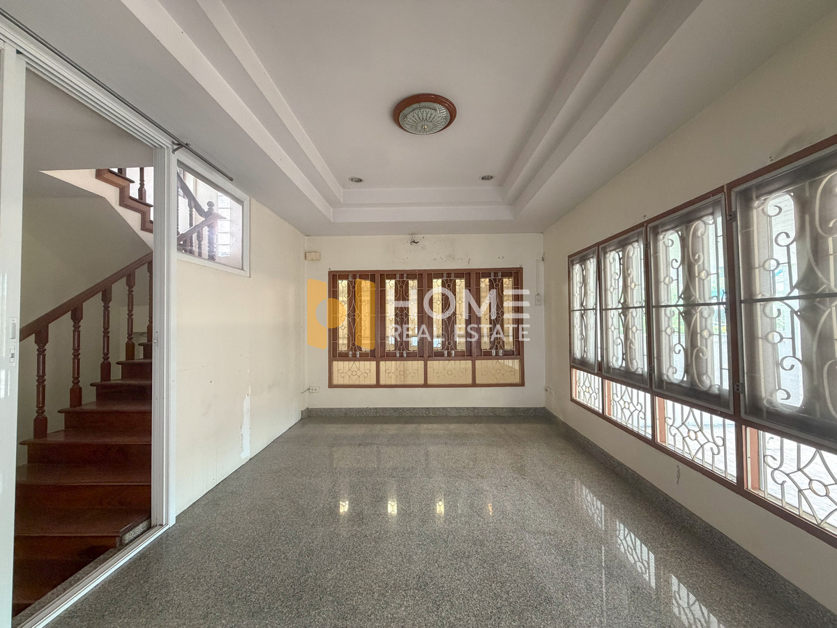 ขายบ้านเกษตร นวมินทร์ ลาดปลาเค้า : บ้านเดี่ยว นวมินทร์ 70 / 4 ห้องนอน (ขาย), Single House Nawamin 70 / 4 Bedrooms (FOR SALE) MNT045