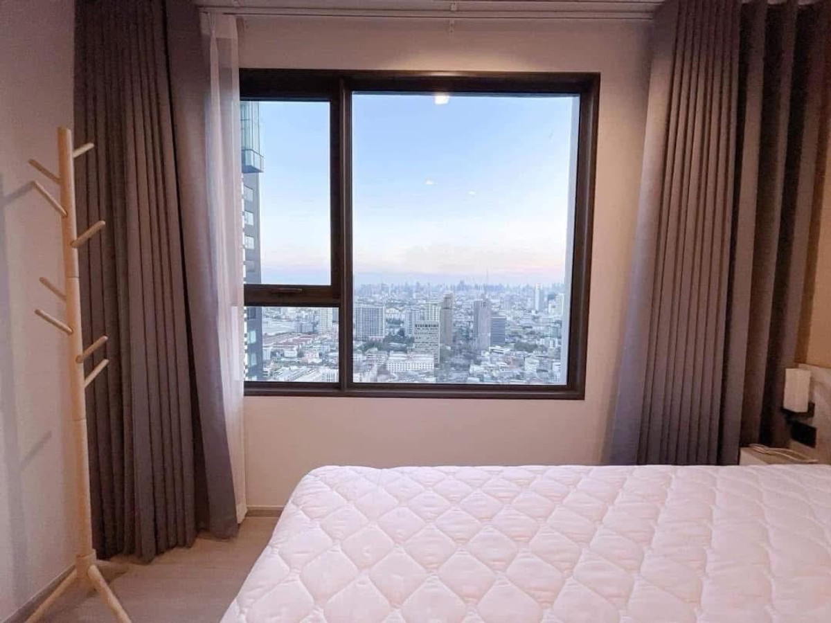 For RentCondoLadprao, Central Ladprao : 🏡✨ Very beautiful room Life Ladprao | Life Ladprao ✨🏡 📍 opposite Central Ladprao 🚆 next to BTS Ladprao Intersection | connected to MRT Phahon Yothin 🔑 Condo for rent Life Ladprao * Building A, 41st floor, high view, airy * Size 50 sq m. * 2 bedrooms | 1 b