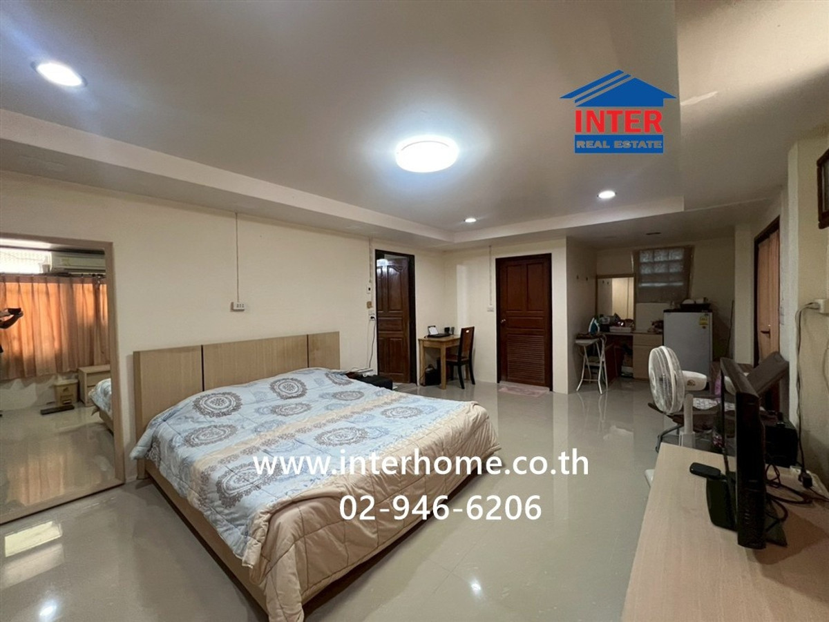 For SaleHouseNonthaburi, Bang Yai, Bangbuathong : 2-story detached house, 113 sq m. Detached house, Soi Wat Som Kliang. Near Phra Pin Market 3 Kanchanaphisek Road, Road 3016 (Pracha Uthit), Bang Yai, Nonthaburi