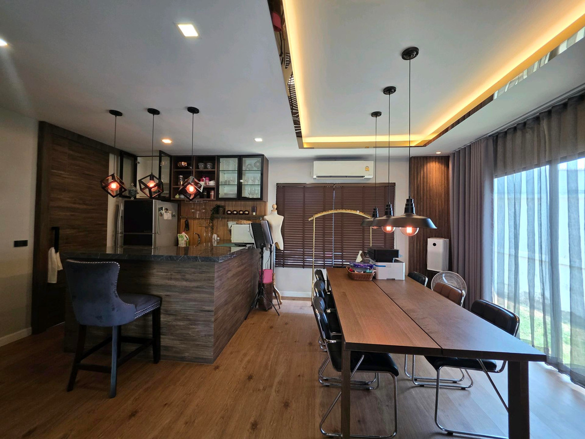 ให้เช่าบ้านลาดกระบัง สุวรรณภูมิ : บ้านเดี่ยว มัณฑนา 2 วงแหวน-อ่อนนุช (Mantana 2 Wongwaen-Onnut)