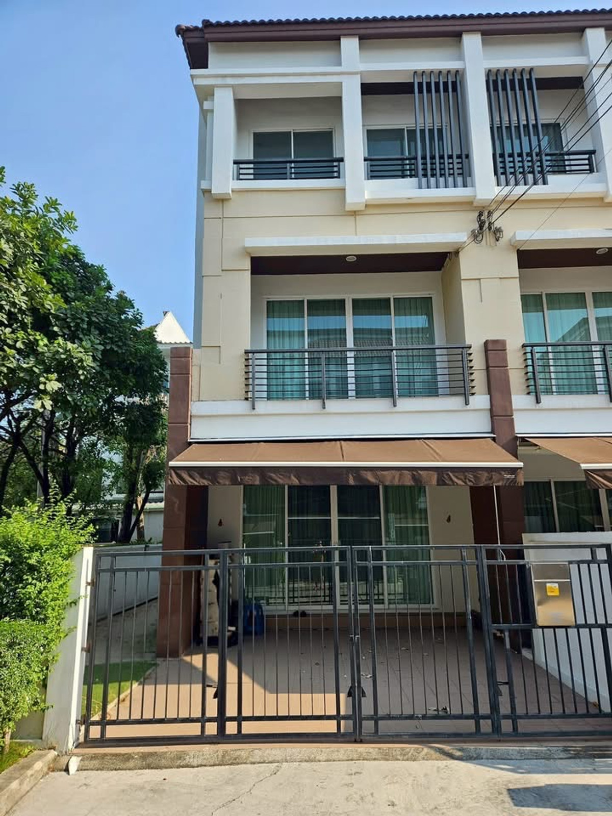 For RentTownhomeKaset Nawamin,Ladplakao : Baan Klang Muang Kaset Nawamin / 3 Bedrooms (FOR RENT), Baan Klang Muang Kaset Nawamin / 3 Bedrooms (FOR RENT) MNT060