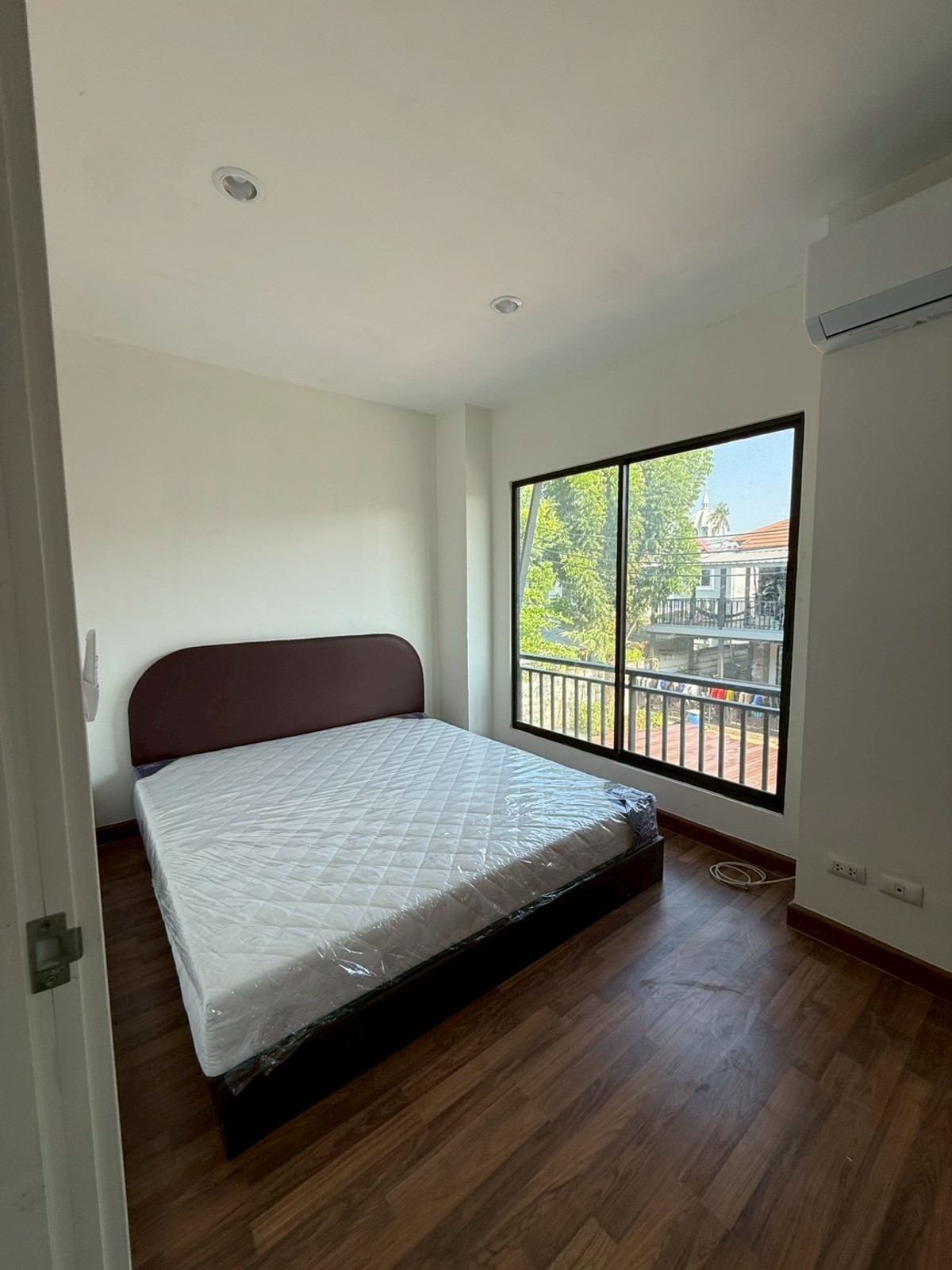 ให้เช่าทาวน์โฮมพัฒนาการ ศรีนครินทร์ : M1640 For Rent Newly Renovated Townhouse – Pruksa Ville 57 (Pattanakarn 32)