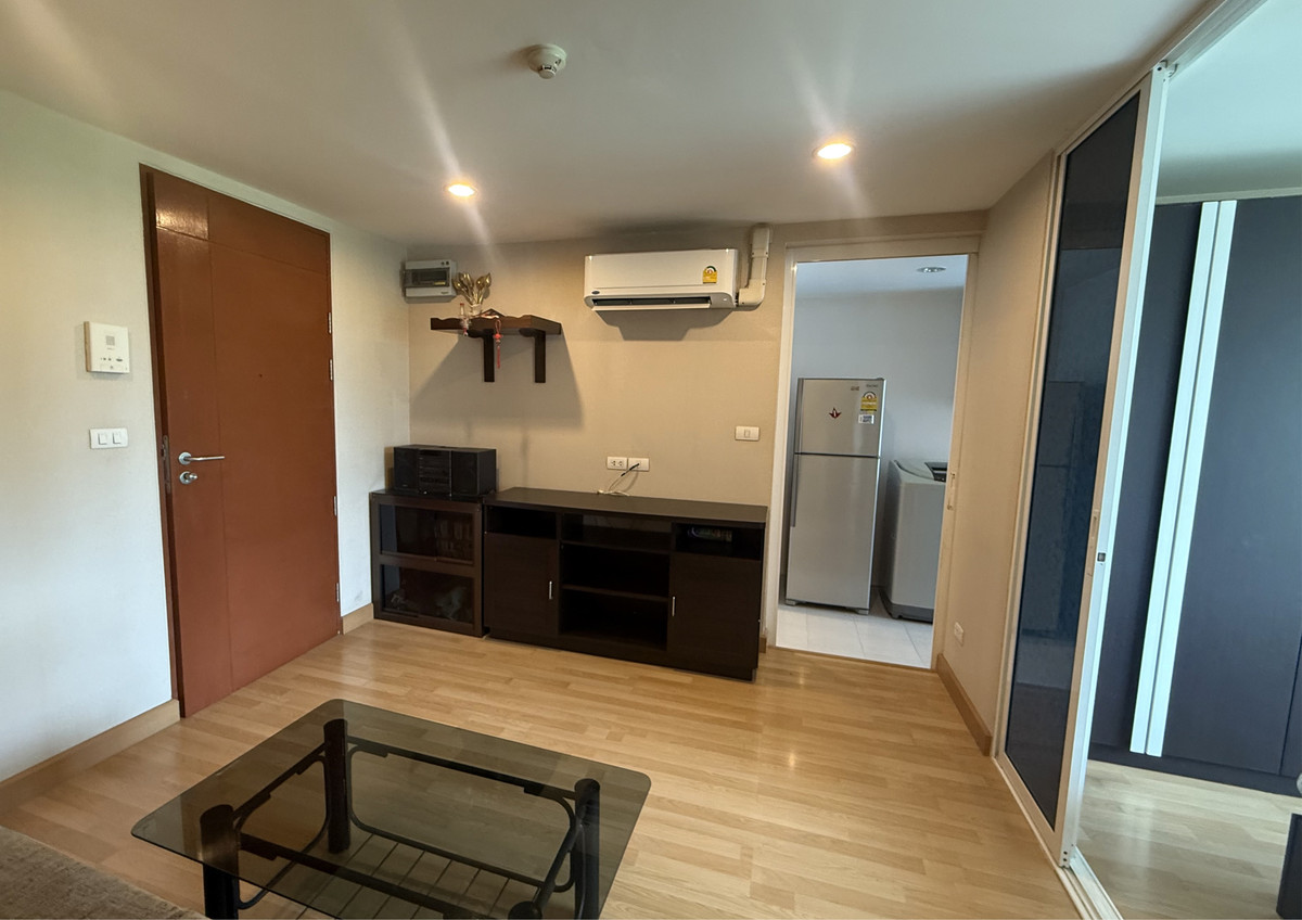 ขายคอนโดโชคชัย4 ลาดพร้าว71 : ขายคอนโด The Raffles Condo ลาดพร้าว 42/1 (34.76 ตร.ม.) ใกล้ MRTภาวนา เเค่ 100 เมตร