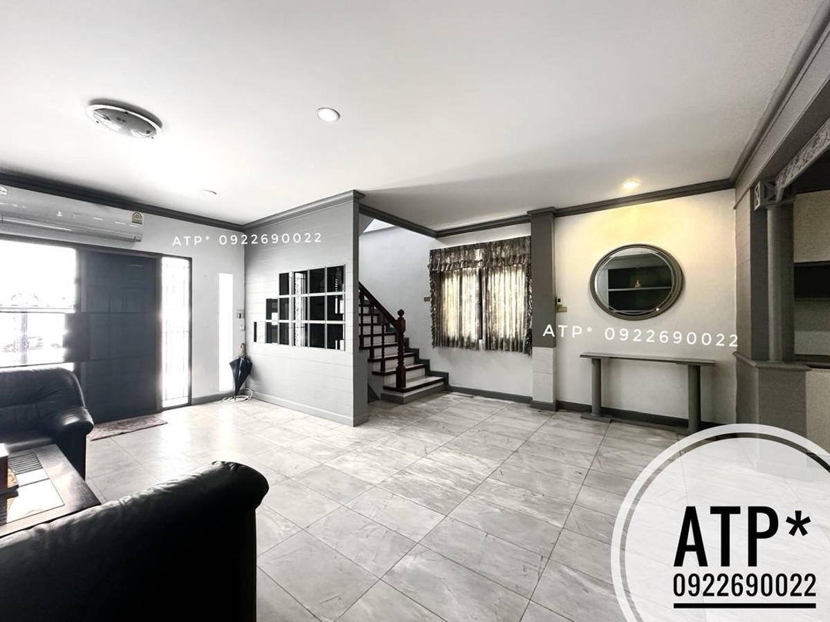 ให้เช่าทาวน์โฮมรามคำแหง หัวหมาก : **เช่า** บ้านทาวน์เฮ้าส์พร้อมเข้าอยู่ 27ตรว/3ชั้น/5นอน/3น้ำ/โถง+ครัว/5แอร์/2จอดรถ/เฟอร์ครบ @ รามคำแหง (หัวหมาก-หลังราม)