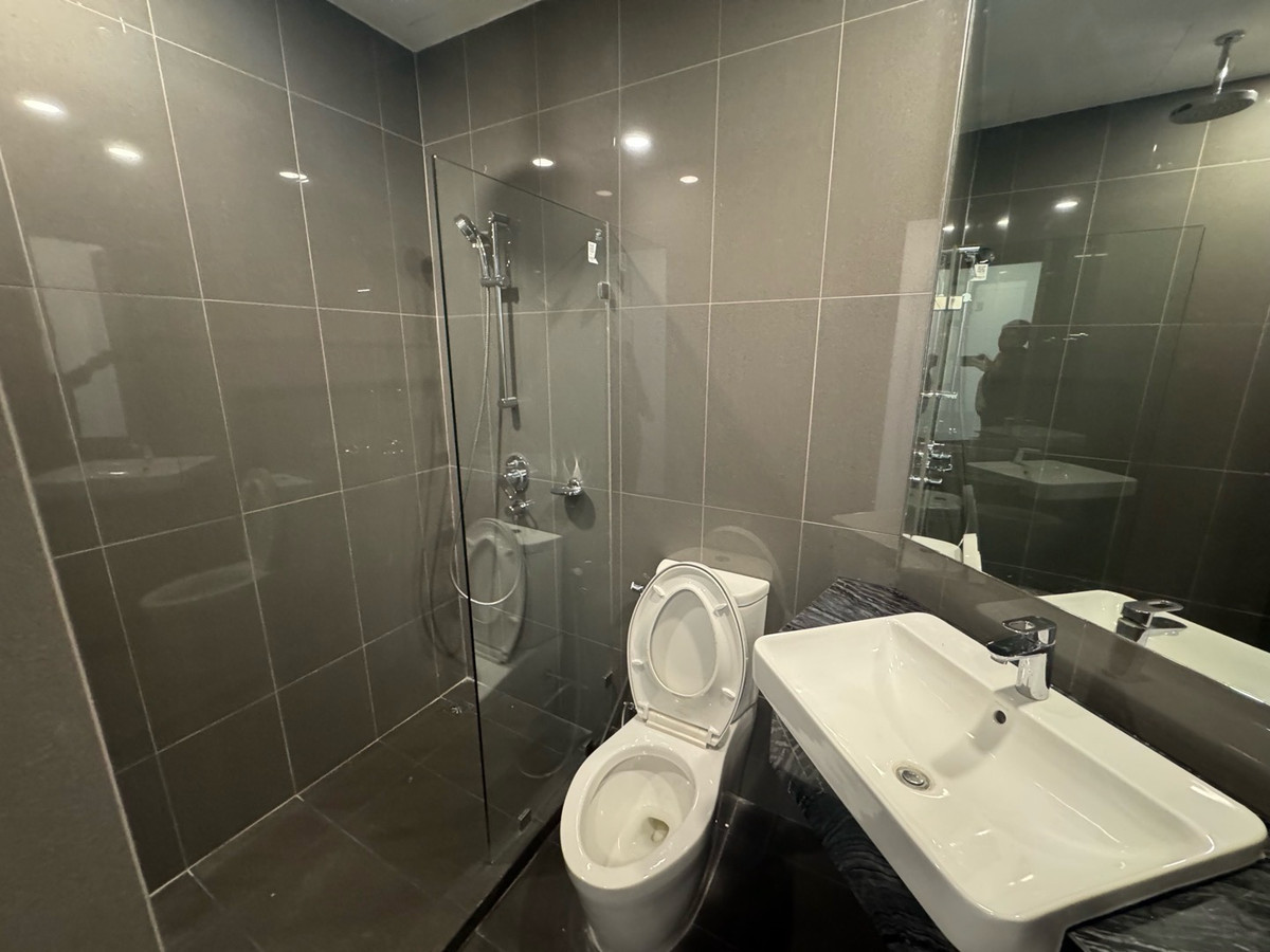 ให้เช่าคอนโดสยาม จุฬา สามย่าน : ให้เช่า 2 ห้องนอน 2 ห้องน้ำ Ashton จุฬา สีลม ราคา 60,000 บาท ติดต่อ 0869017364