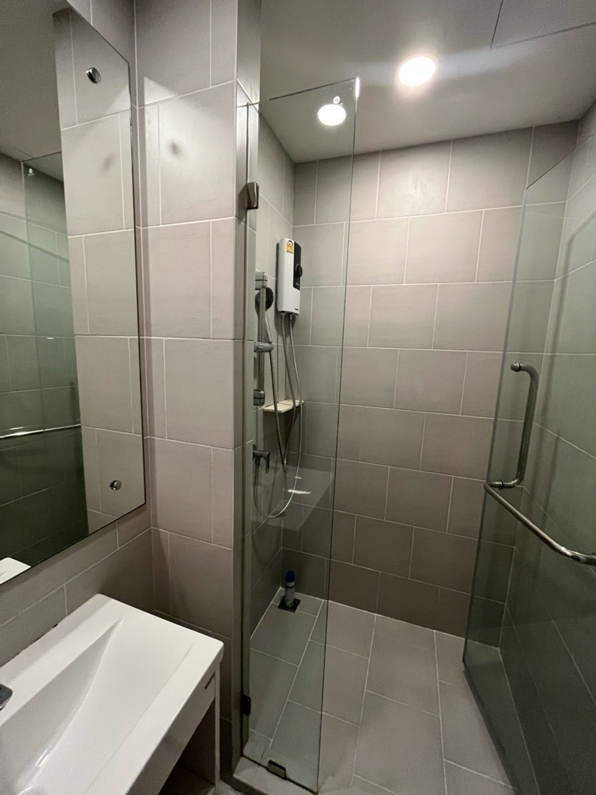 ขายคอนโดปิ่นเกล้า จรัญสนิทวงศ์ : Delapis จรัญ 81 MRT บางพลัด 34.5 ตรม 1 Bed plus ห้องทำงาน ห้องนั่งเล่น