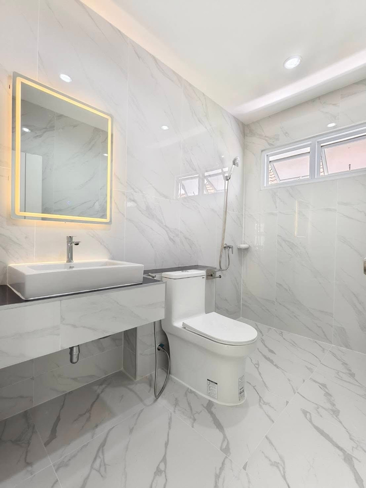 ขายบ้านลาดพร้าว101 แฮปปี้แลนด์ : หมู่บ้านวาสินี / 4 ห้องนอน (ขาย), Moo Baan Wasinee / 4 Bedrooms (FOR SALE) FAHS072