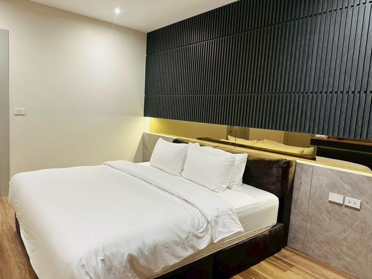 For RentPattaya, Bangsaen, Chonburi : Luxurious pool villa house for rent Near Jomtien Beach, Pattaya