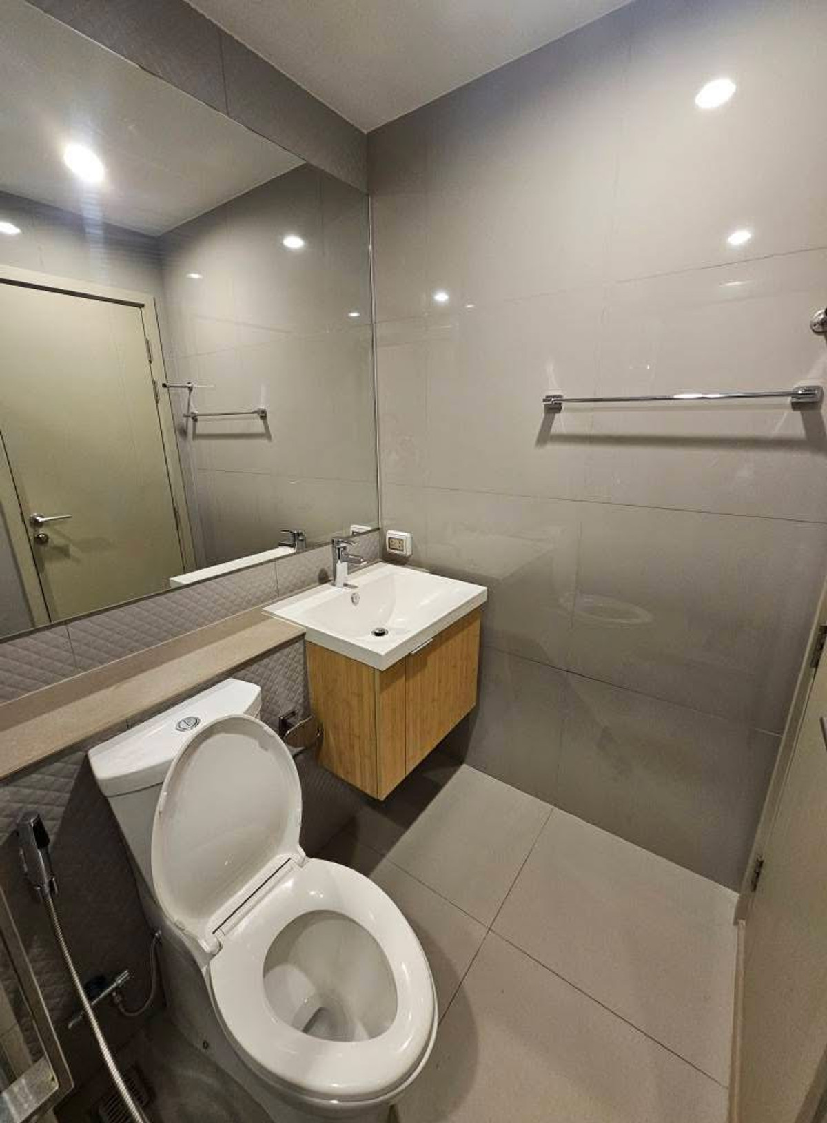 ขายคอนโดท่าพระ ตลาดพลู วุฒากาศ : 🔥 ขาย 🔥 เดอะ ไพรเวชี่ ท่าพระ อินเตอร์เชนจ์ - The Privacy Thaphra Interchange / 1 Bedroom ATOM035