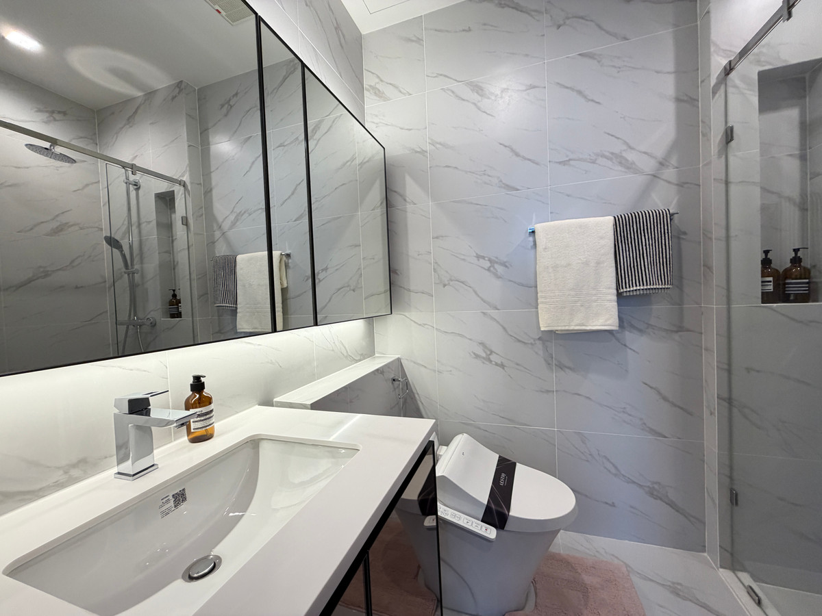 For SaleCondoSukhumvit, Asoke, Thonglor : 🔥🔥HOT DEAL ready to move in Completely decorated here There are various rooms to choose from🔥🔥