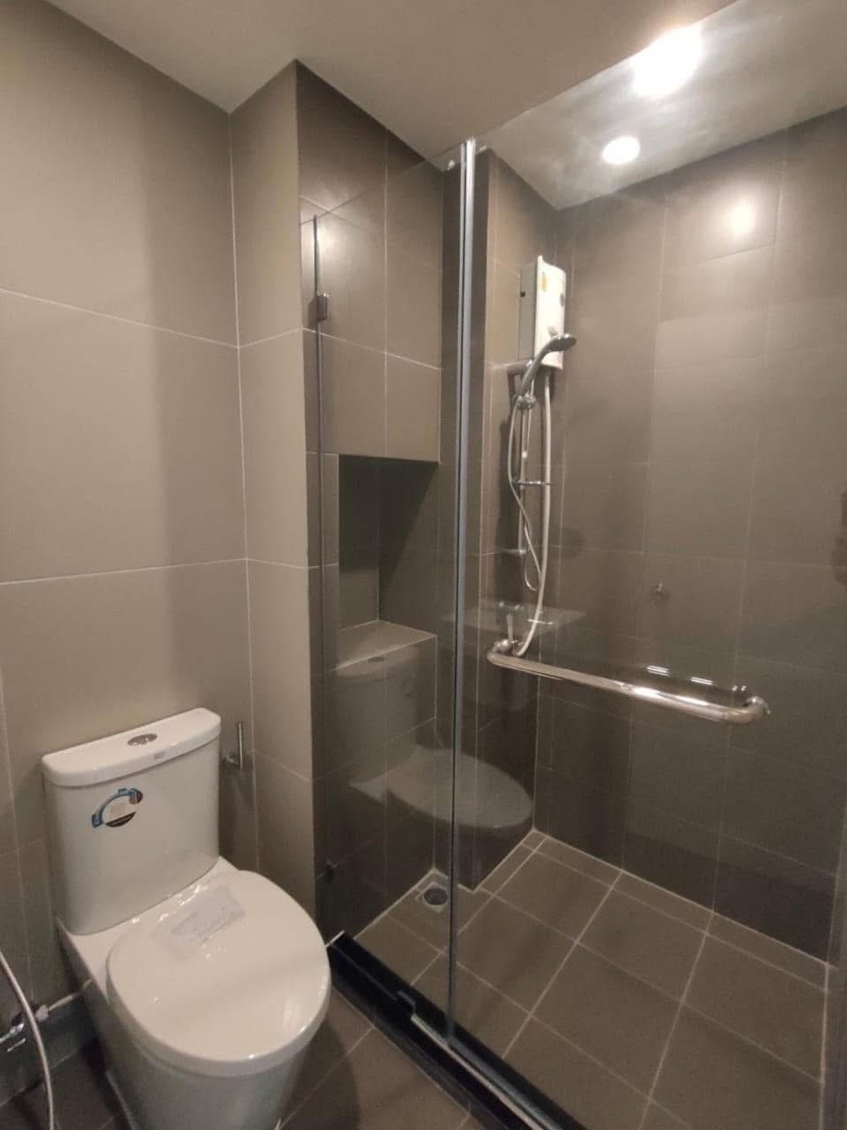 ให้เช่าคอนโดท่าพระ ตลาดพลู วุฒากาศ :  ⭐️ Elio Sathorn - Wutthakat ⭐️ 1 ห้องนอน ขนาด 33 ตรม. มีเฟอร์นิเจอร์ครบครัน