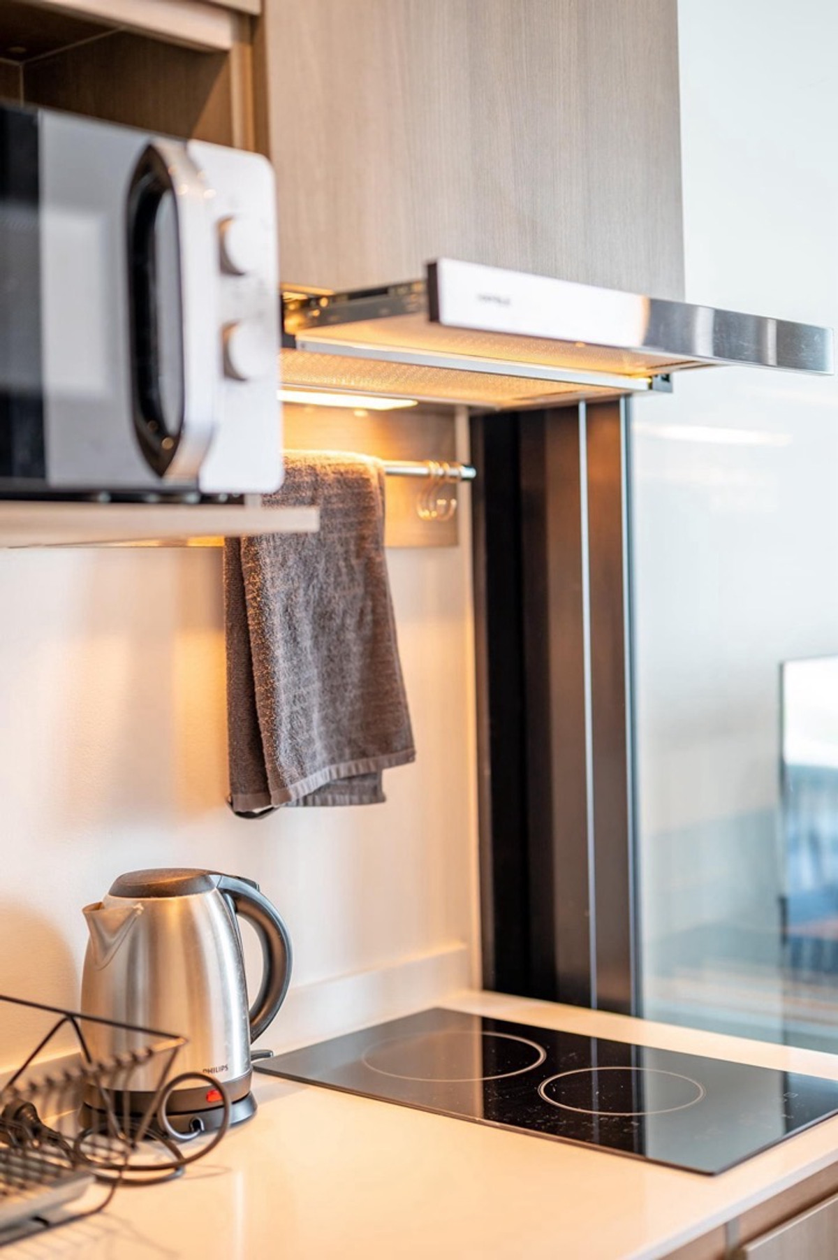 For RentCondoOnnut, Udomsuk : [For Rent] Knightsbridge Prime Onnut Condo @BTS On-Nut. Good location 16,500 baht/month. Beautiful unit. Safe from Earthquake incident.