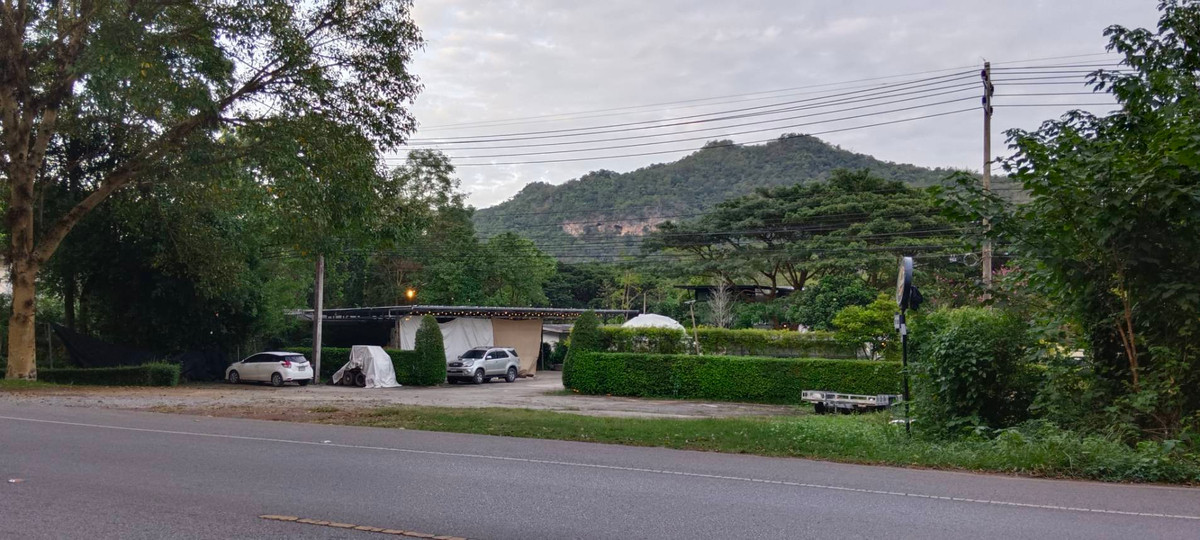 For SaleLandPak Chong KhaoYai : Khao Yai land for sale Next to Thanarat Road, area 3-1-50 rai, price negotiable.