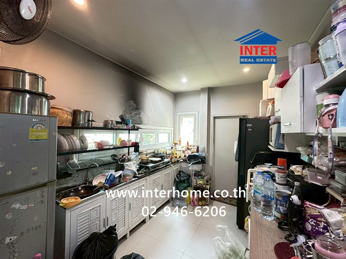 For SaleHouseSamut Prakan,Samrong : 2-story detached house, 55.1 sq m, Supalai Park Ville Village 1. Bangna-Theparak Near Chao Pho Kong Phet Shrine Soi Adul Sasanakarn Bangna-Trad Road, Theparak Road, Bang Phli, Samut Prakan