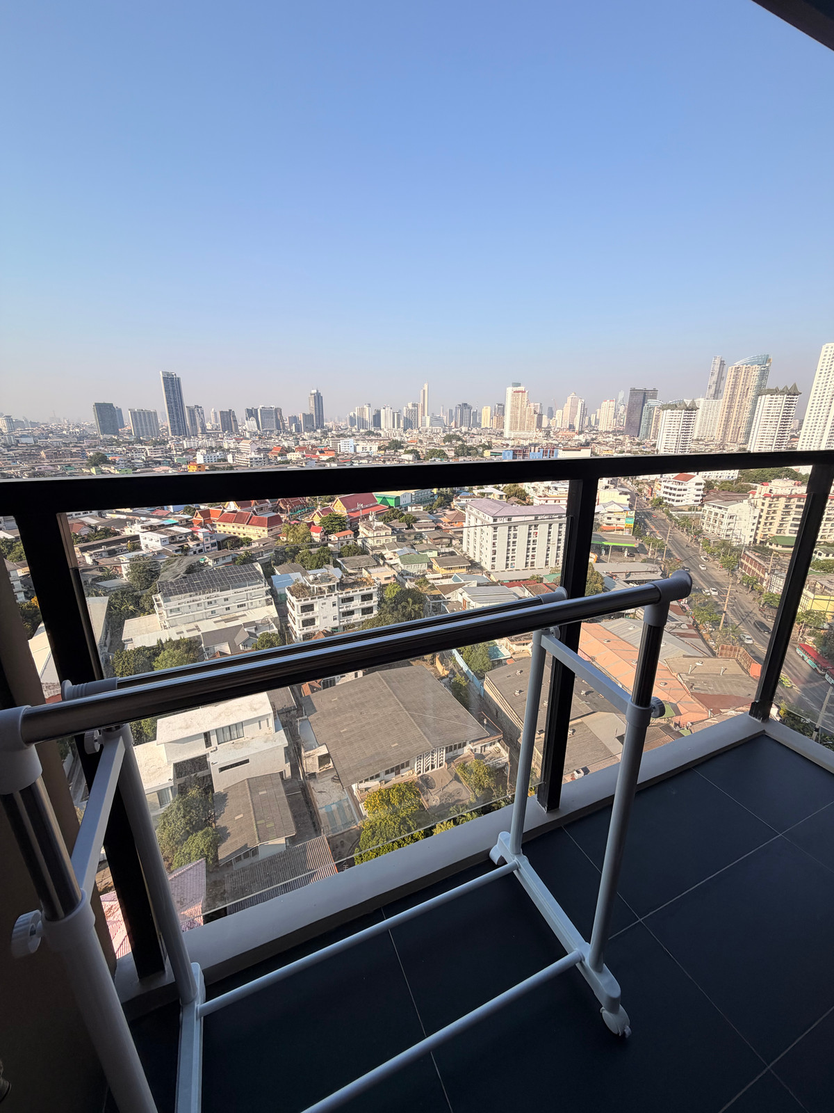 For RentCondoWongwianyai, Charoennakor : Loft Duplex room, fully furnished, ready to move in, free WiFi throughout the contract.