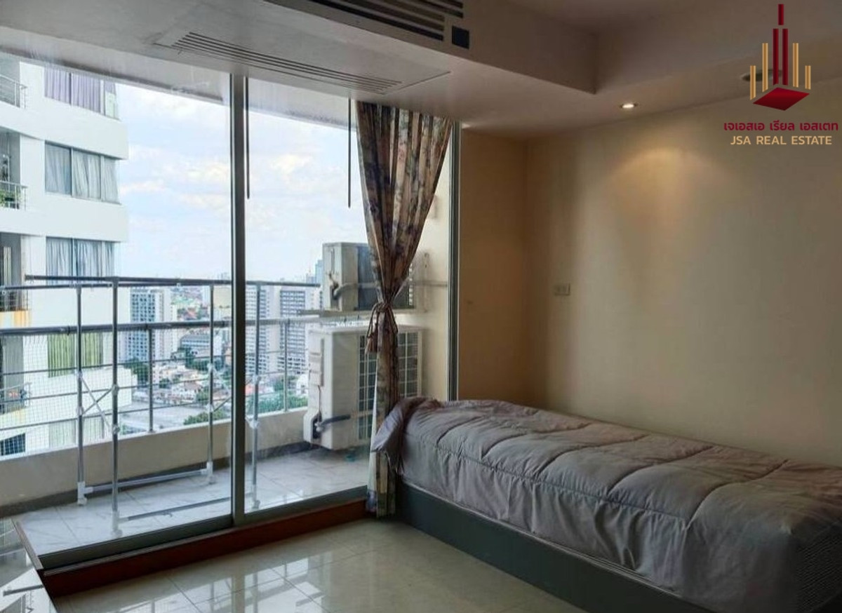 For RentCondoKasetsart, Ratchayothin : ✨ For Rent: Supalai Park Phaholyothin Condo ✨ 💰 Only 18,000 THB/month