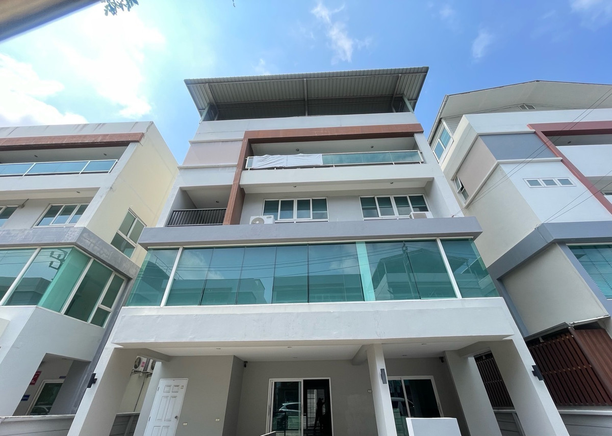 For RentHome OfficeSamut Prakan,Samrong : Premium Home Office for Rent: The Terminal Suvarnabhumi
The Ultimate Strategic Location for Logistics, Import-Export, and Modern Enterprises!