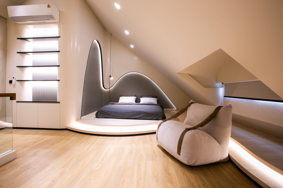 For SaleTownhomeSukhumvit, Asoke, Thonglor : 🔥For Sale Luxury house in heart of Thonglor! Renovated like brand new 4 bedroom fully furnished with private lift ready for move in Tel 0863692224