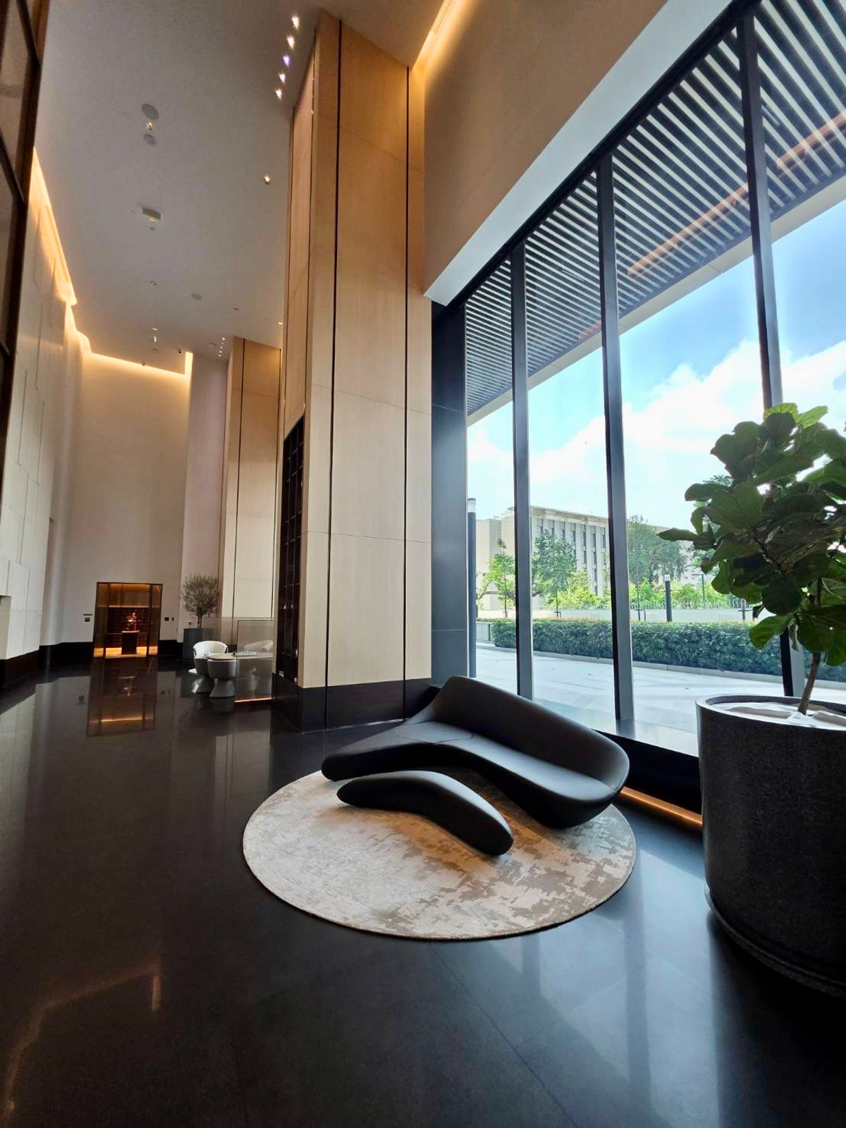 For SaleCondoWitthayu, Chidlom, Langsuan, Ploenchit : EI8TEEN SEVEN One Bangkok: 2bed 2.5bath 135sqm. 41,000,000 Am: 0656199198
