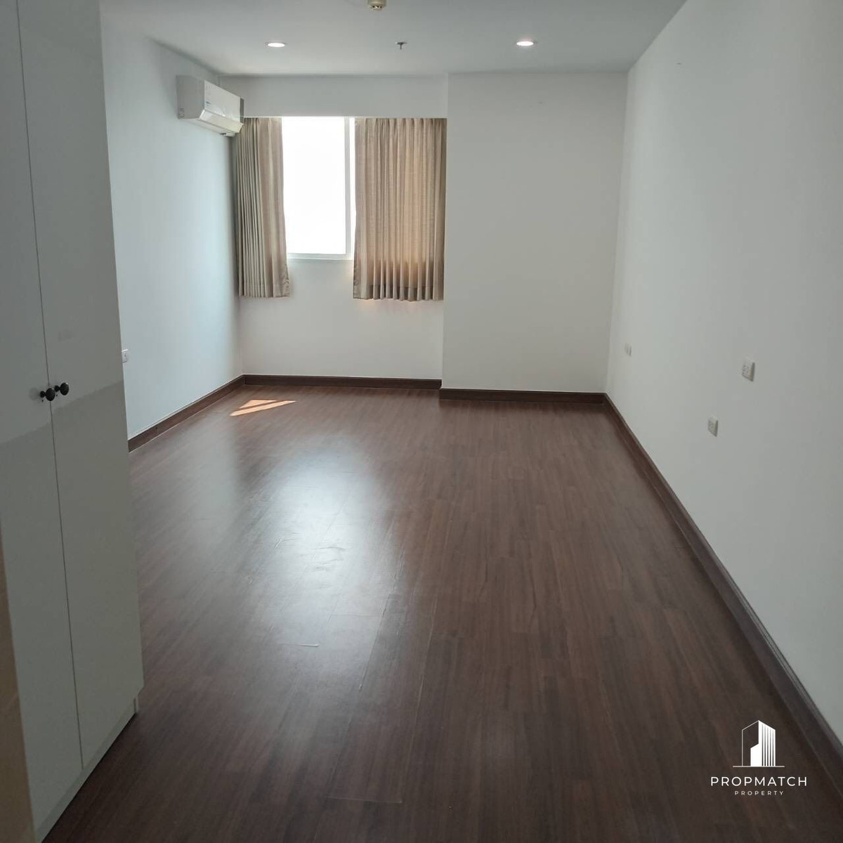 ขายคอนโดพระราม 3 สาธุประดิษฐ์ : ✨Flash Deal ✨ SUPALAI Prima Riva ( 2Bed 2Bath 117SQM.) พร้อมอยู่ ! เพียง 8,700,000 บาท Tel.0981315848 @propmatch