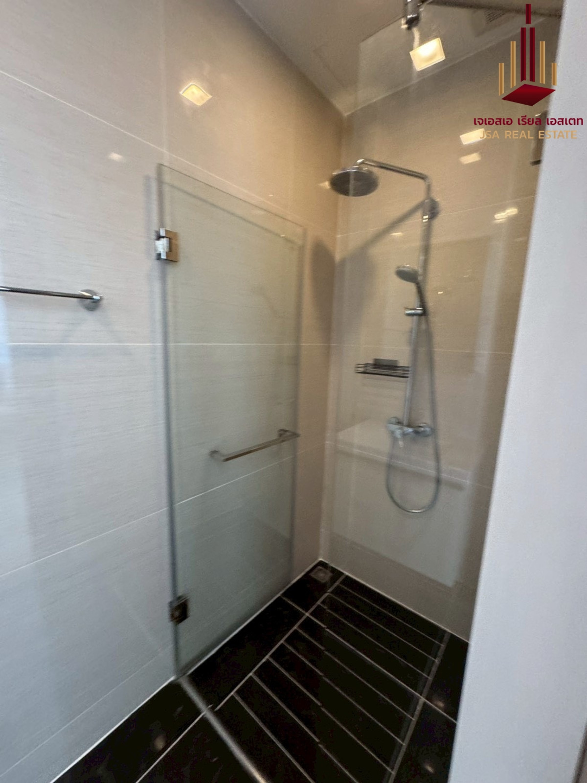 For SaleCondoSukhumvit, Asoke, Thonglor : ✨ For Sale: Park Origin Phrom Phong Condo ✨ 💰 Only 4,990,000 THB