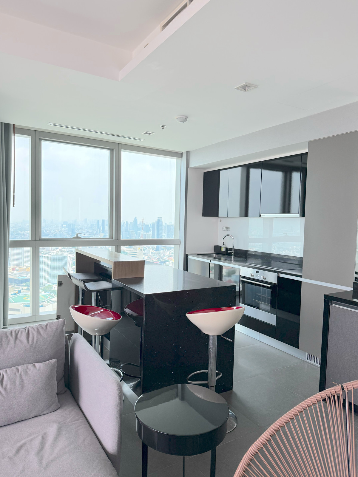 ให้เช่าคอนโดวงเวียนใหญ่ เจริญนคร : 🔥 ปล่อยเช่าด่วน 🔥 ห้องสวย ห้องมุม ถูกสุด โครงการสุดฮอต     Call : 0619824959 Line ID :  elegant.289