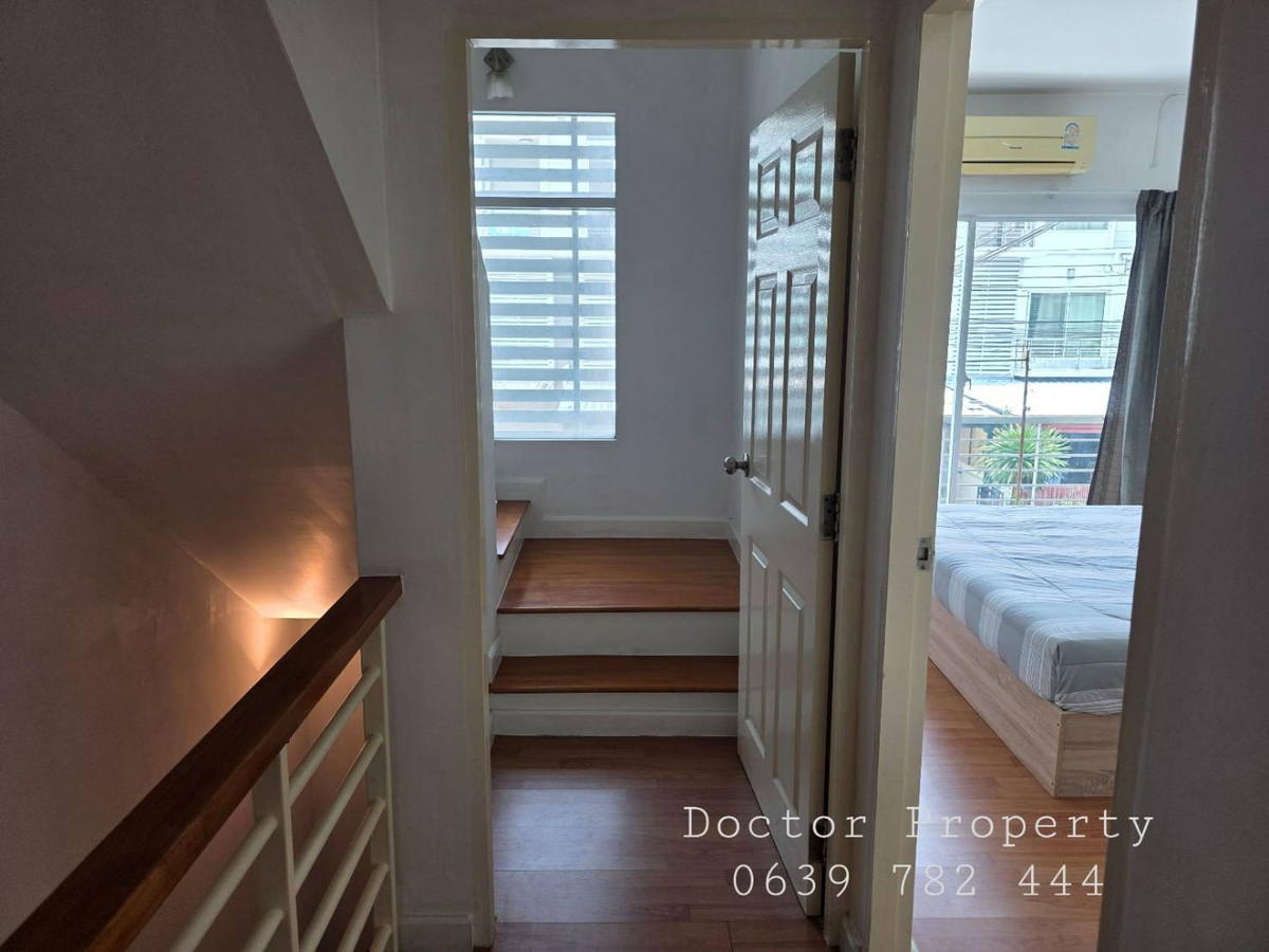 For RentTownhomeLadkrabang, Suwannaphum Airport : 🚗 Minutes to CBD & Airport – Prime Location Townhome 3 Storey Town Home for RENT in The Metro Rama9 – a 18.8 Sq.w. 3 bed 3 bath Fully Furnished & Move-in Ready.