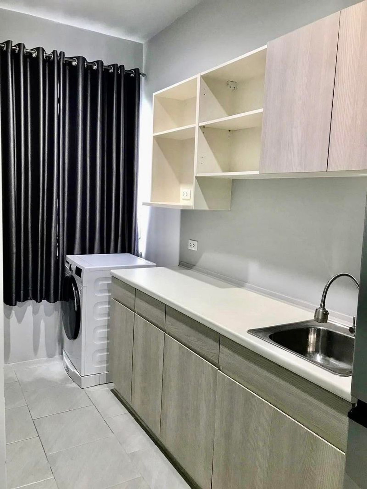 ให้เช่าคอนโดพุทธมณฑล ศาลายา : ให้เช่า Zelle Salaya Condo อาคาร 6 ชั้น 4 ห้องมุม วิวสวน เนื้อที่ 44 ตารางเมตร 2 ห้องนอน ตำบลศาลายา อำเภอพุทธมณฑล จังหวัดนครปฐม 