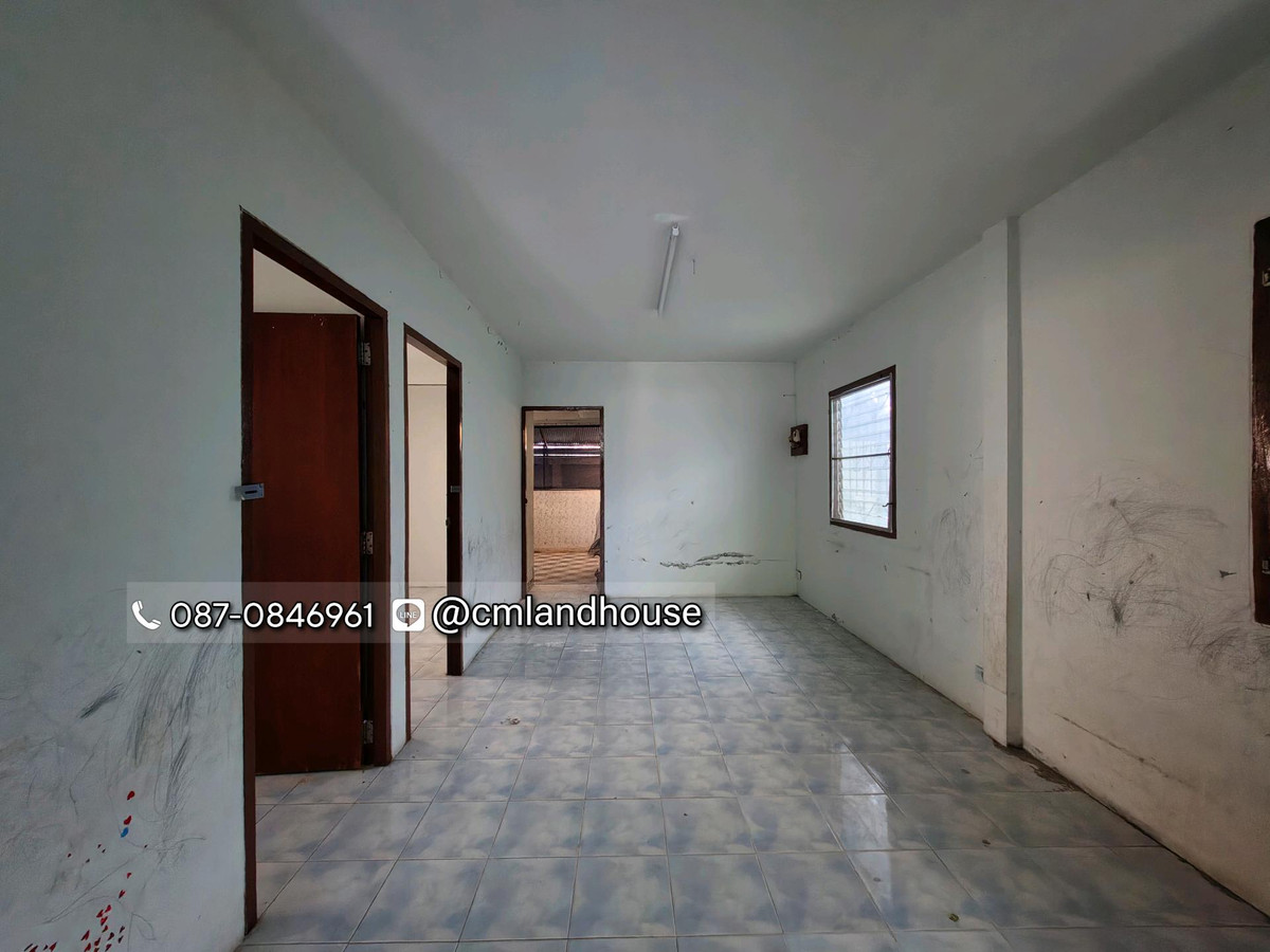 ขายบ้านเชียงใหม่ : ถูกกว่าคุ้มกว่าคอนโด! บ้านวรุณนิเวศน์ ต.แม่เหียะ อ.เมือง ใกล้แยกแม่เหียะ บิ๊กซี แม็คโคร IKEA 2 กม. ใกล้เซ็นทรัลแอร์พอร์ต 4 กม. ใกล้สนามบิน 5 กม. (ขายตามสภาพต้องปรับปรุง)