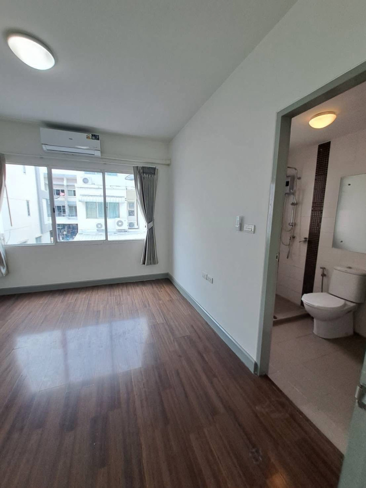 ขายทาวน์โฮมพัฒนาการ ศรีนครินทร์ : ทาวน์ อเวนิว พระราม 9 / 3 ห้องนอน (ขาย), Town Avenue Rama 9 / 3 Bedrooms (FOR SALE) BZD172