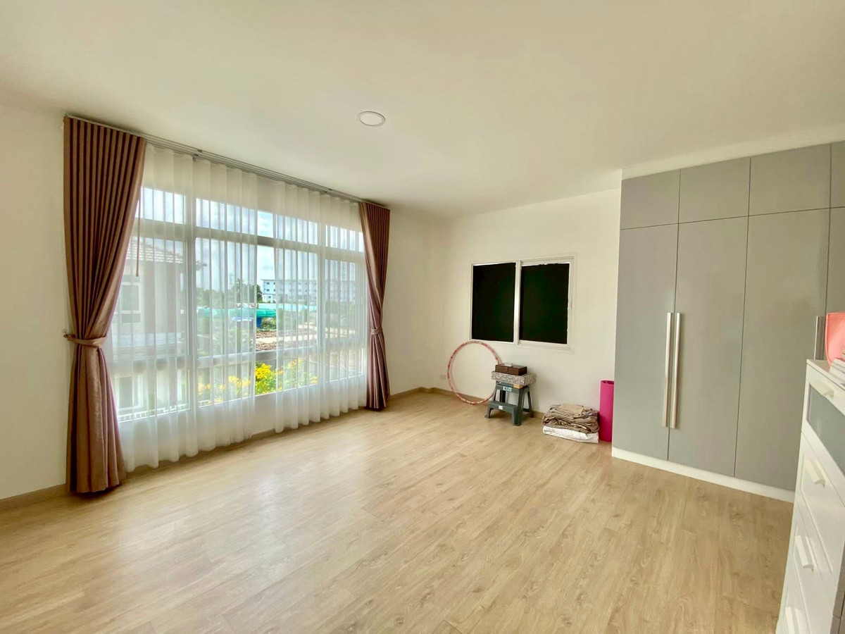 ขายบ้านพระราม 5 ราชพฤกษ์ บางกรวย : คาซ่า วิลล์ ปิ่นเกล้า - ศรีรัช / 3 ห้องนอน (ขาย), Casa Ville Pinklao - Sirat / 3 Bedrooms (FOR SALE) BNS032