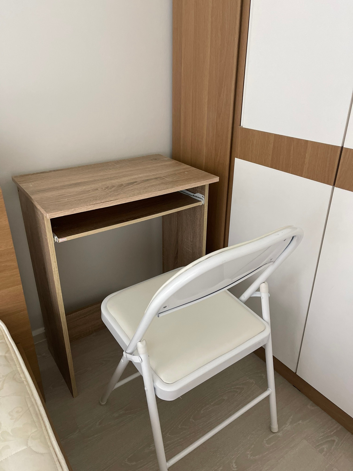 For RentCondoRama9, Petchburi, RCA : !! Beautiful room for rent, Condo Aspire Rama 9, near MRT Rama 9.