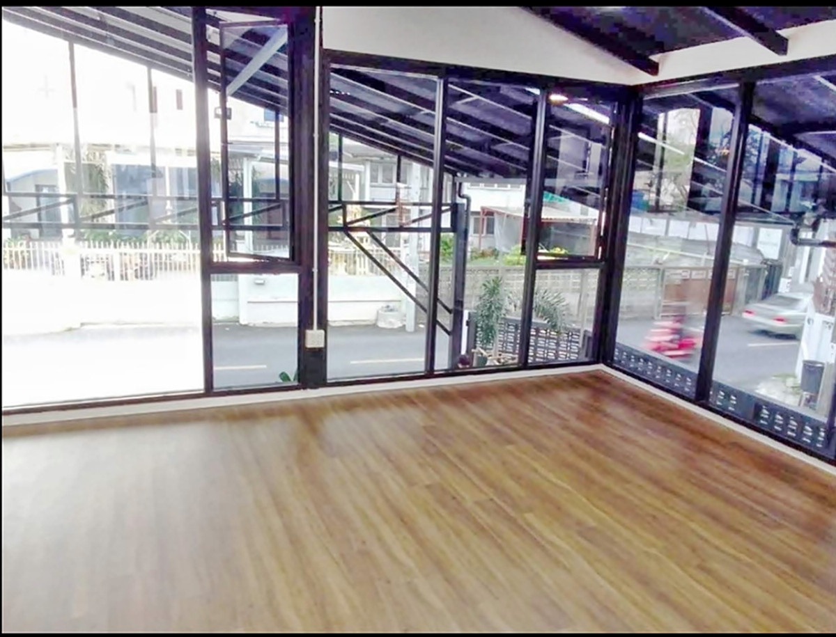 For RentRetail SpaceChokchai 4, Ladprao 71, Ladprao 48, : Standalone Building 520 sqm. Lat Phrao 64 - Sutthisan Winitchai For Cafe, Office, Clinic, Studio