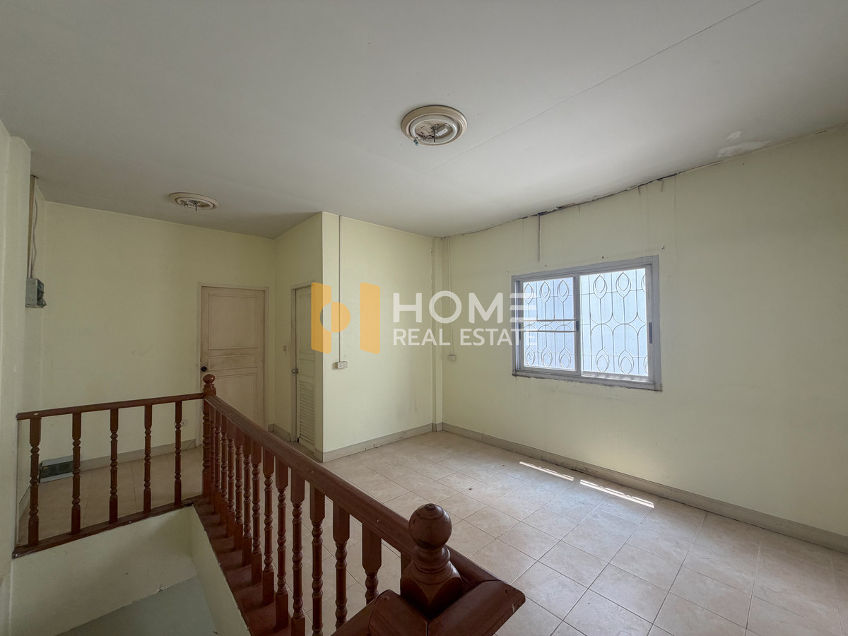 ขายทาวน์โฮมเกษตร นวมินทร์ ลาดปลาเค้า : ทาวน์เฮ้าส์ นวมินทร์ 70 / 2 ห้องนอน (ขาย), Townhouse Nawamin 70 / 2 Bedrooms (FOR SALE) MNT044