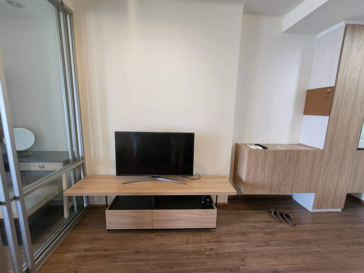 For RentCondoRama3 (Riverside),Satupadit : Condo for rent, U Delight Residence Riverfront Rama 3 (U Delight Residence Riverfront Rama 3) with furniture + washing machine, only 11,000 baht.