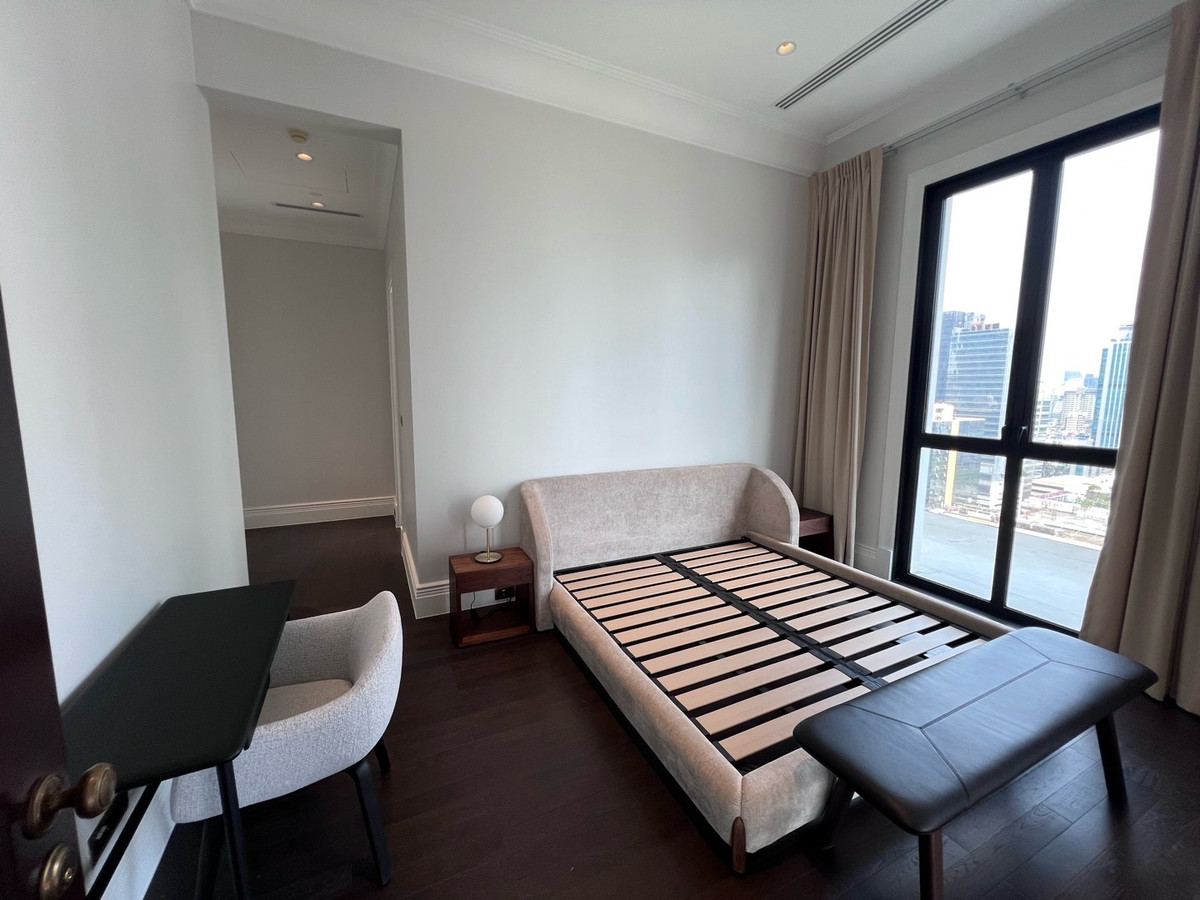 ขายคอนโดวิทยุ ชิดลม หลังสวน : 98 Wireless timeless elegance meets ultimate privacy.–  2 bed 3 bath 120 sqm 0635925888
